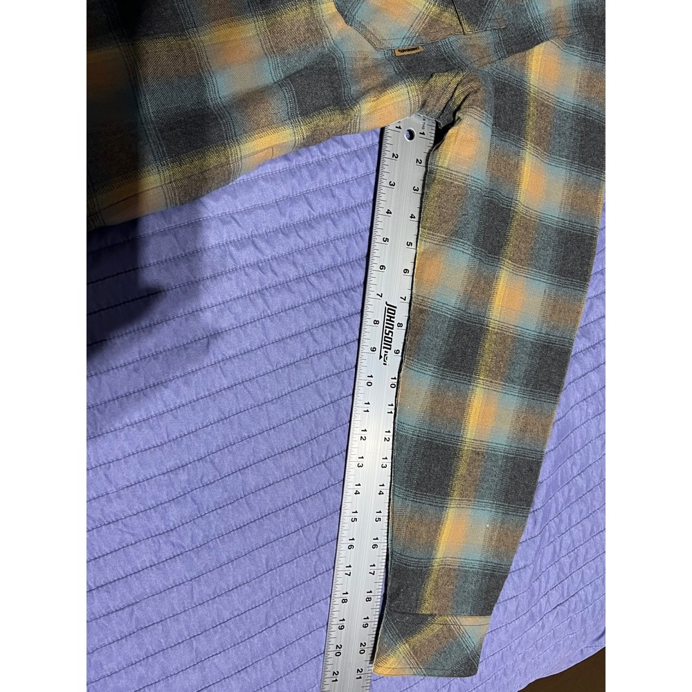 Legendary Whitetails Mens Plaid Thermal Lined Flannel Shirt Jacket Blue Tan MD - Picture 16 of 16